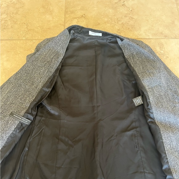 Babaton Power Hip Blazer - Picture 4 of 8